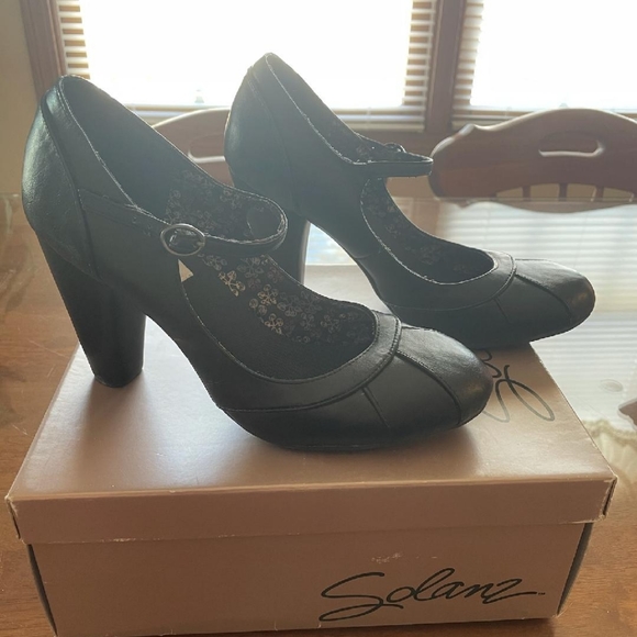 Solanz Shoes - Solanz Black Devon Pump Heels